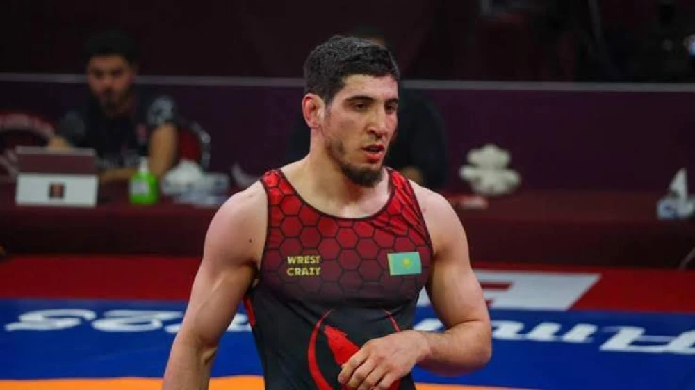 Казахстан триумфально начал домашний чемпионат мира по борьбе