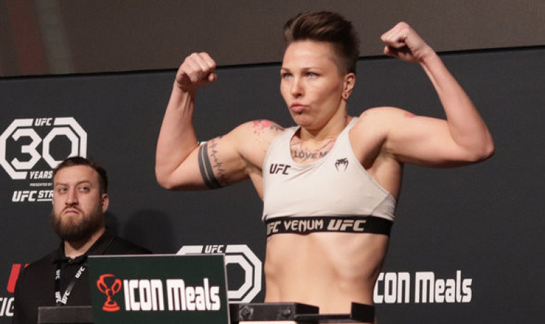 «Он нарвался». Уроженка Казахстана из UFC высказалась о поражении россиянина в чемпионском поединке