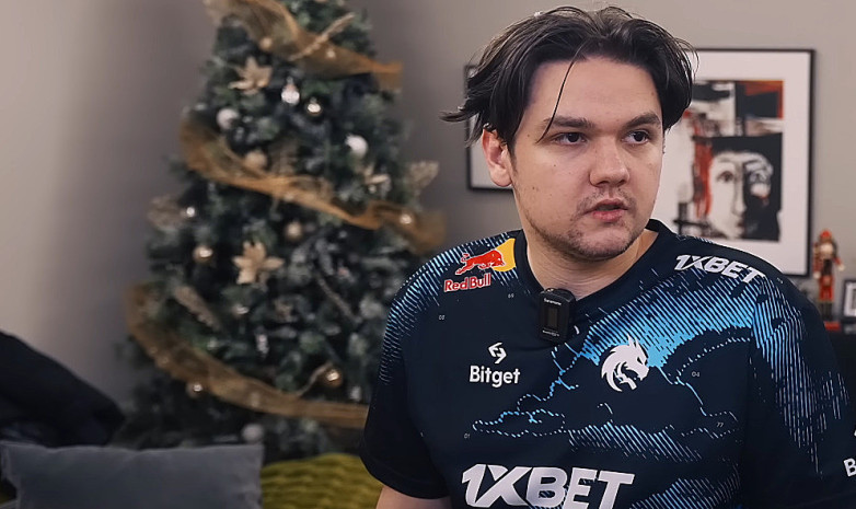 Yatoro: «На керри посложнее апать MMR, чем на «тройке»