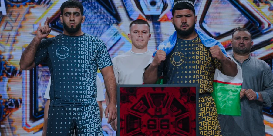 Небитые тяжеловесы выявили сильнейшего на OCTAGON 88