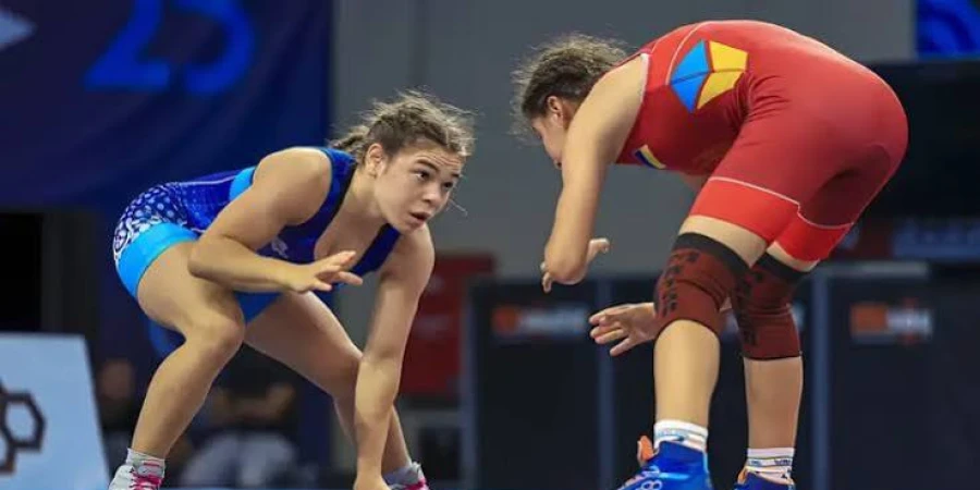 Айша Абдималик поборется за золото чемпионата мира по борьбе