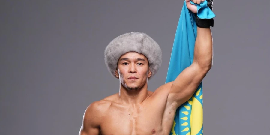 Казахстанского бойца UFC ждет дебют в новой лиге