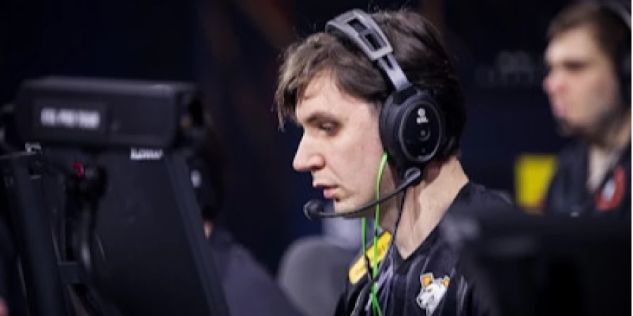 Virtus.pro заняла 41-е место в рейтинге VRS по CS2