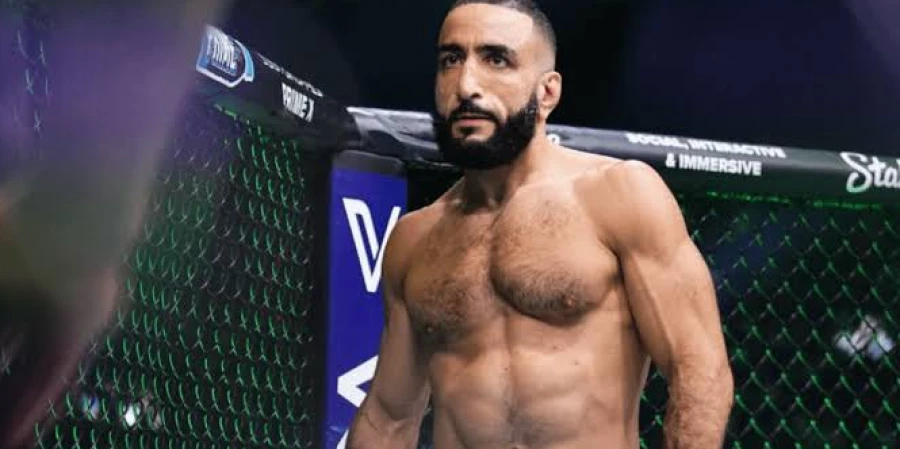 Избежавший боя с Рахмоновым экс-чемпион UFC заявил о «забытой» величине Махачева