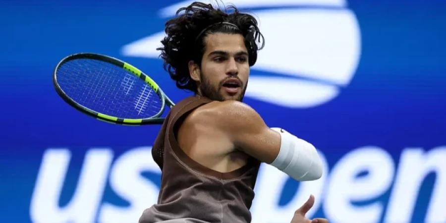 Алькарас Поды жеңіп, US Open ширек финалына шықты