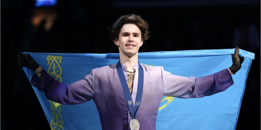 Видео с лунной походкой казахстанского чемпиона взорвало соцсети