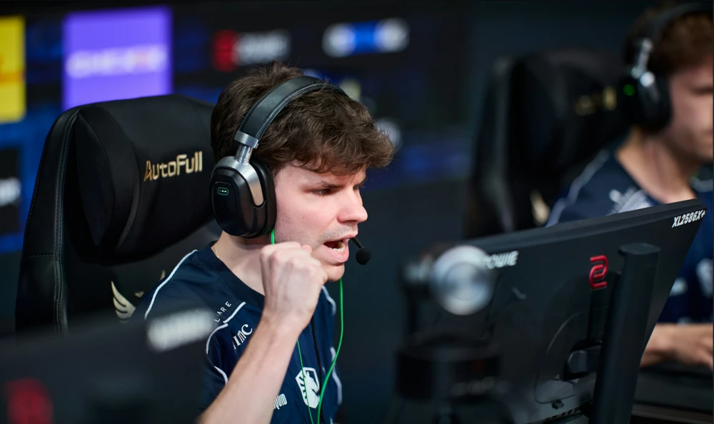 Team Liquid сохранила шансы на выход, обыграв HEROIC