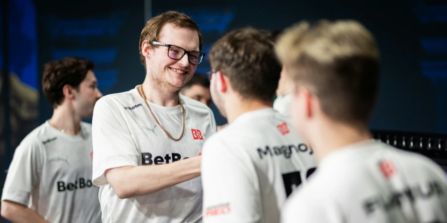 BetBoom Team выбила FUT Esports и пробилась в плей-офф мейджора