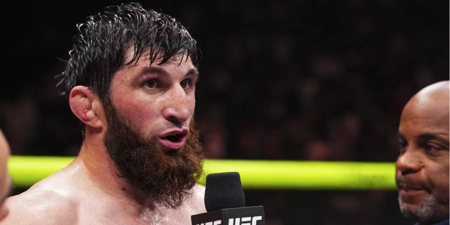 Боец UFC Пауло Коста показал видео боя с Анкалаевым