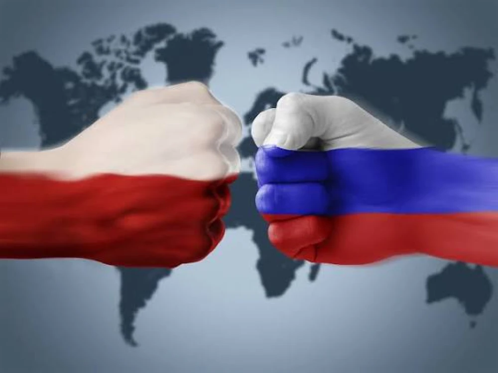 Польшаға зілтемір көтеруден чемпионат өткізуге тиым салынды