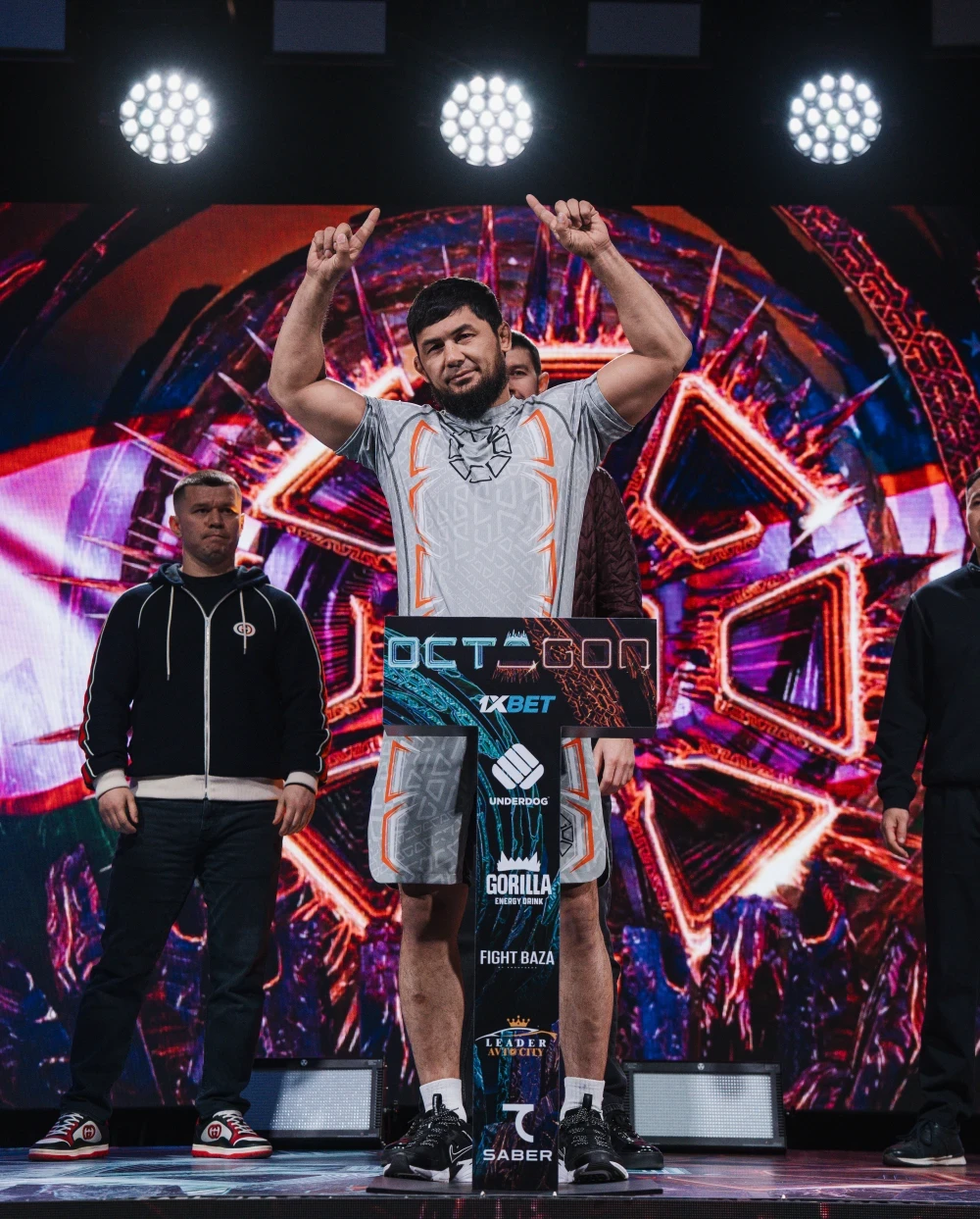 Қазақстандық файтер OCTAGON 83 турнирінде танымал өзбек файтерімен кездесті