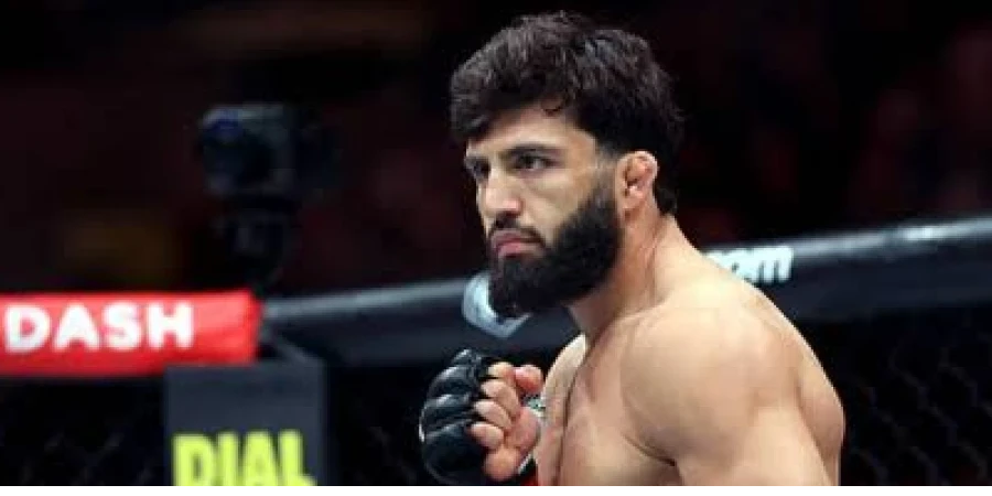 Арман Царукян UFC-дің бұрынғы чемпионымен белдеседі